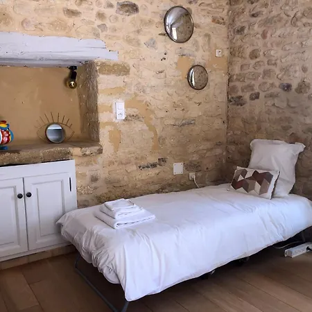 Le Domaine Aubazen Bed & Breakfast