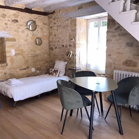Le Domaine Aubazen Bed & Breakfast *