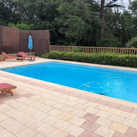 Le Domaine Aubazen 4* La Chapelle-Aubareil