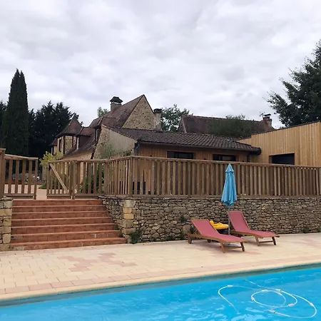 Le Domaine Aubazen Bed & Breakfast