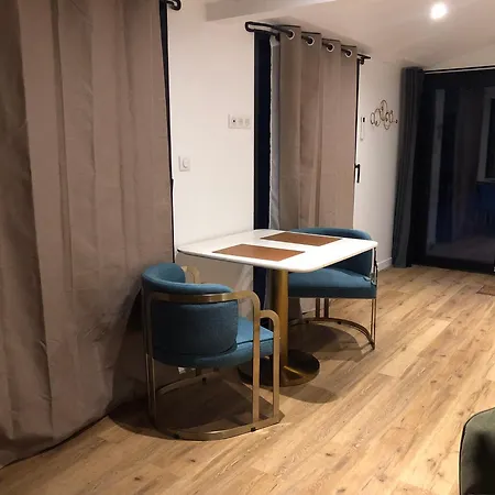 Bed & Breakfast Le Domaine Aubazen La Chapelle-Aubareil