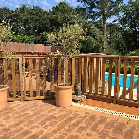 Bed & Breakfast Le Domaine Aubazen