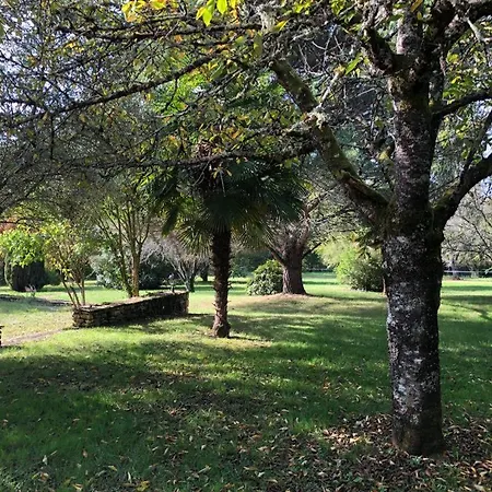 Le Domaine Aubazen Bed & Breakfast La Chapelle-Aubareil