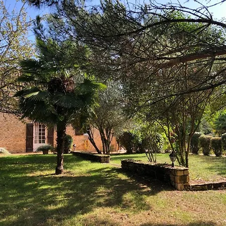 Le Domaine Aubazen Bed & Breakfast La Chapelle-Aubareil