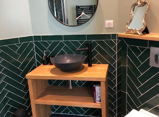 Le Domaine Aubazen 4* La Chapelle-Aubareil