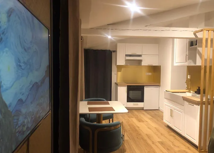 Bed & Breakfast Le Domaine Aubazen 4*